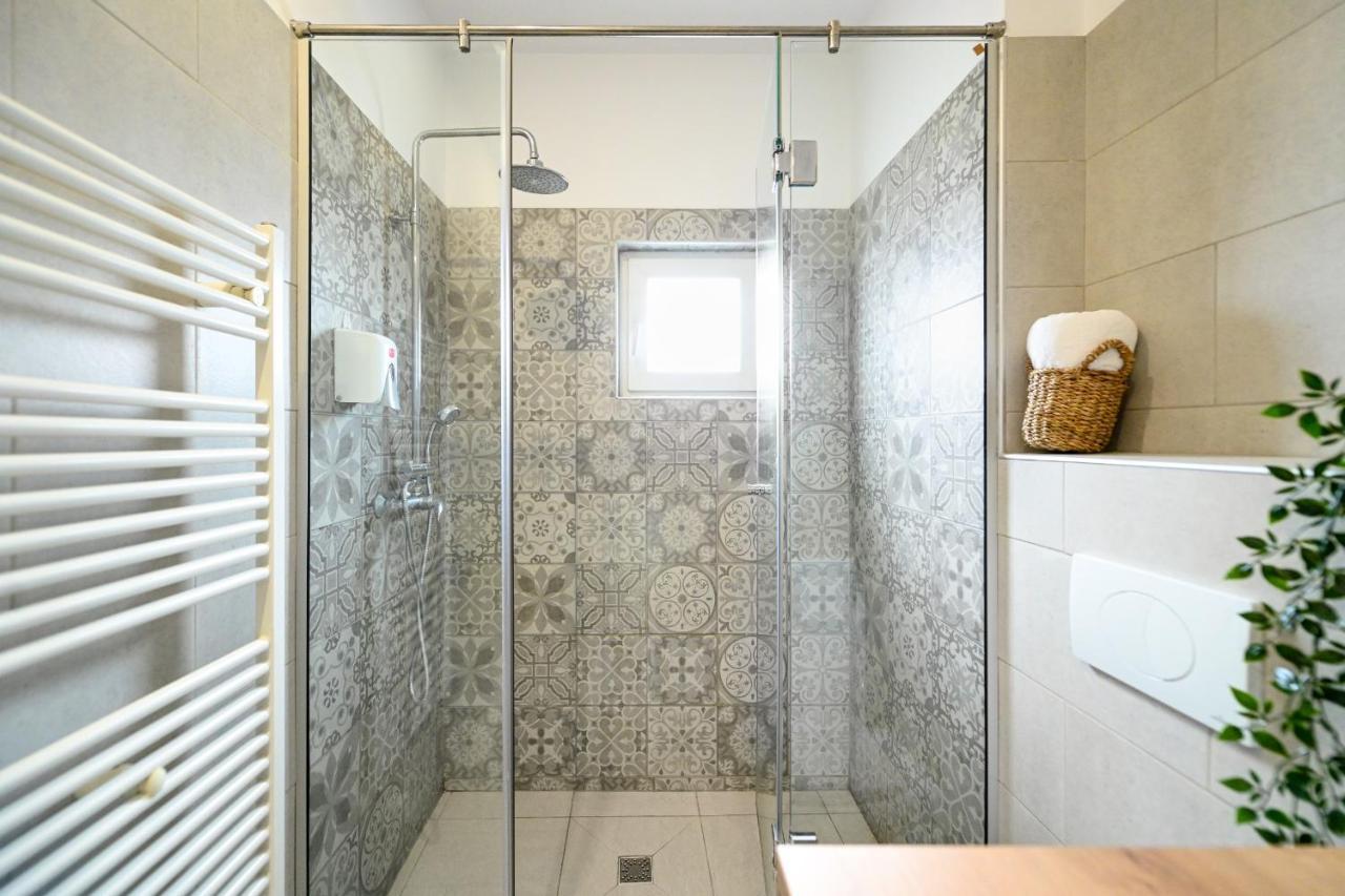 Splendid 2Br Apartment With Breathtaking Views Of Casa Poporului ブカレスト エクステリア 写真