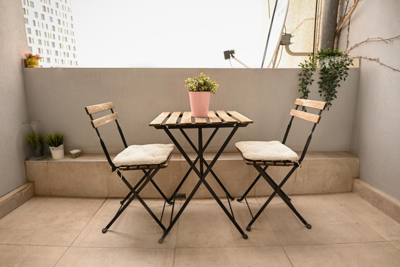 Splendid 2Br Apartment With Breathtaking Views Of Casa Poporului ブカレスト エクステリア 写真
